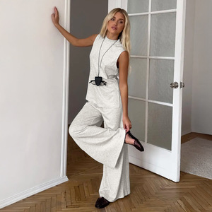Completo Estivo 2026 in Maglia Solida: Top Senza Maniche e Pantaloni a Gamba <span class=keywords><strong>Larga</strong></span>, Set Casual da 2 Pezzi per <span class=keywords><strong>Donna</strong></span> - Product Image 4