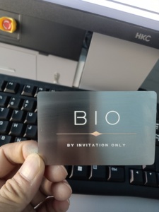 Cartes de visite professionnelles haut de gamme en acier inoxydable personnalisées Cartes d'appel de visite Logo personnalisé Incontournables pour hommes d'affaires - Product Image 3