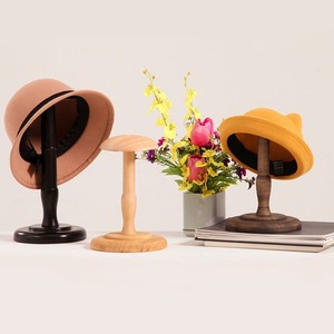 • رف كلاسيكي مع تخزين لخزانة الملابس وسطح المكتب-غطاء وشماعات عرض المعطف - Product Image 1