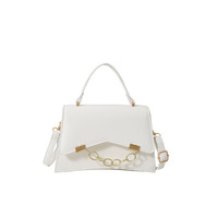 Haute qualité décontracté élégant chaîne-décoré navettage pochette sac à main petit sac carré couleur unie épaule sac à bandoulière