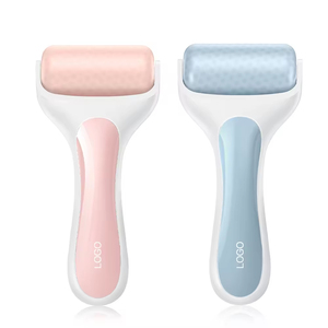Rodillo de Hielo de Silicona Azul Especial de Invierno - Masajeador Facial y Corporal Criogénico Reutilizable para la Hinchazón - Product Image 2