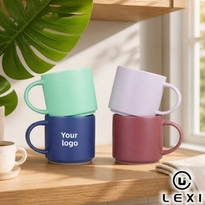 Set di Quattro Tazze in Ceramica Impilabili, Verde Menta, Lavanda, Bordeaux, Blu Navy, con Manico a Ciambella e Finitura Opaca - Product Image 1