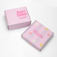 Boîte d'emballage rose avec un imprimé ondulé vibrant, boîtes d'emballage et d'expédition en carton pour les produits de boulangerie et les friandises