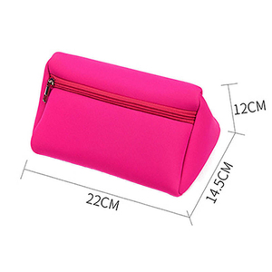 Sac de voyage en néoprène personnalisé avec logo élégant, sac à cosmétiques, design triangulaire, imperméable, durable, trousse de toilette, pochette à cosmétiques - Product Image 6