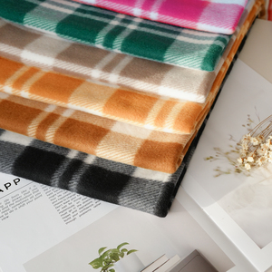 2025 xu hướng mới đến thân thiện với môi trường Bền ấm áp Kiểm tra in thoải mái kẻ sọc hai mặt lông cừu ném chăn để sử dụng nhà - Product Image 4