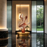 Sculpture d'art en résine de luxe moderne, directement de l'usine, avec base dorée, thème arbre, forme irrégulière, pour bâtiment commercial