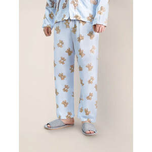 ชุดนอนผู้หญิงลายสิงโตสีน้ำเงินยาวและสบาย - Product Image 1