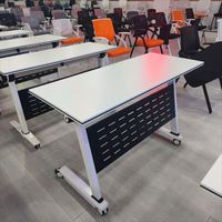 Table de formation pliable ignifuge avec roulettes, bureau de conférence détachable pour les institutions de formation en entreprise