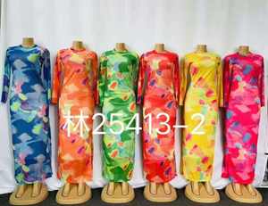 ชุดเดรสคลุมแบบลำลองแฟชั่นใหม่สำหรับสตรีชาว<span class=keywords><strong>มุสลิม</strong></span> คอเสื้อแบบสวน ลายพิมพ์หลวมๆ สไตล์ตะวันออกกลาง ชุดประจำชาติของสตรีอาหรับ - Product Image 2