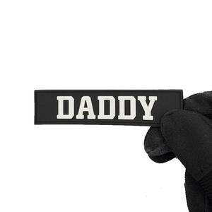 Нашивка-значок DADDY Dad Creative Word для морали команды, из ПВХ, мягкая резина, 3D, водостойкая, треугольная, с ночной подсветкой, для рюкзака - Product Image 3