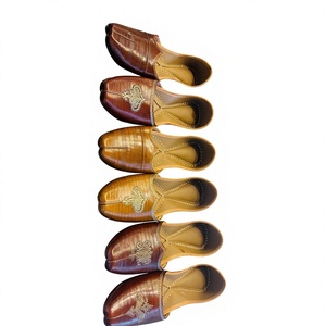 Chaussures traditionnelles de style Rajasthani pour hommes, en cuir véritable, imperméables, BS International BI-01, sur mesure, toutes saisons - Product Image 3