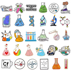 Broches et badges en métal personnalisés, émail dur ou souple, motifs anime et dessins animés mignons, vente en gros pour fabricants - Product Image 2