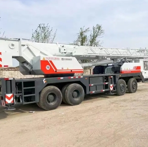 Grue de camion hydraulique QY50 de 50 tonnes, directement de l'usine, pour le levage de marchandises portuaires - Product Image 3