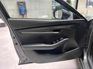 Auto Usado <span class=keywords><strong>Mazda</strong></span> <span class=keywords><strong>3</strong></span> Axela <span class=keywords><strong>2023</strong></span> 2.0L en Versión Premium (Skyactiv, 6AT, Distancia entre Ejes de 2726 mm, China VI) - Product Image 6