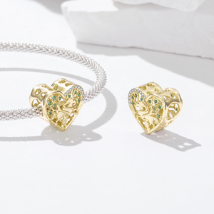Charme en forme de cœur plaqué or 18 carats avec pierres en zircon et motif cheval, bijou unisexe, cadeau - Product Image 3