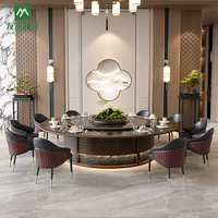 Table de salle à manger contemporaine en pierre/marbre avec structure en bois, écologique, pour 15-20 personnes, idéale pour clubs privés et restaurants.