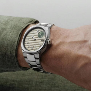 นาฬิกาควอตซ์สำหรับผู้ชายนาฬิกาธุรกิจแฟชั่นสำหรับนักประดาน้ำออกแบบโลโก้ญี่ปุ่นขนาด43มม. ผลิตตามสั่ง - Product Image 2