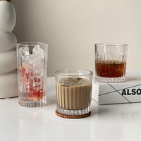 Gobelet en verre artisanal rayé minimaliste moderne 300-400 ml unisexe pour café, thé, jus, utilisation en bar