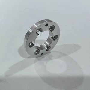 مباعد عجلات من الألومنيوم <span class=keywords><strong>6061</strong></span> مصنوع بتقنية <span class=keywords><strong>CNC</strong></span> - محور مركزي للسيارات والسيارات الرياضية متعددة الاستخدامات بقياس 5x114.3 PCD مع تقنية البروشينج - Product Image 1