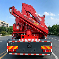 Nouveau camion-citerne de sapeurs-pompiers Sinotruk 4X2 diesel avec grue hydraulique et capacité de réservoir de 7001-10000L pour usine et municipalité