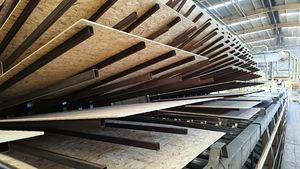 Panneau de fibres orientées (<span class=keywords><strong>OSB</strong></span>) certifié FM, épaisseur 12 mm, pour les applications courantes telles que le revêtement de sol et le substrat mural - Product Image 5