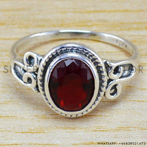 แหวนพลอยโกเมนตัดรูปไข่ทำด้วย925บริสุทธิ์เครื่องประดับชั้นดีดีไซน์ดั้งเดิมขายส่งราคาจำนวนมาก - Product Image 2