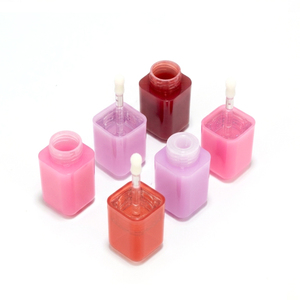 <span class=keywords><strong>Tube</strong></span> de brillant à lèvres vide rectangulaire arrondi violet avec <span class=keywords><strong>bouchon</strong></span> à vis, applicateur floqué, logo personnalisé, en PETG, emballage cosmétique portable - Product Image 4