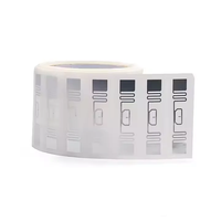 Étiquette de vêtement RFID UHF en papier Étiquette de vêtement Vêtements Étiquette d'étiquette RFID