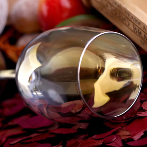 <span class=keywords><strong>Verre</strong></span> à <span class=keywords><strong>vin</strong></span> rouge classique personnalisable avec design classique <span class=keywords><strong>cristallin</strong></span> à longue tige pour servir du jus élégant - Product Image 4