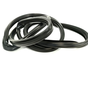 Servicio de corte de goma para parabrisas delantero personalizado 21214-5206054P al por mayor para <span class=keywords><strong>Lada</strong></span> <span class=keywords><strong>Niva</strong></span> Urban - Product Image 2