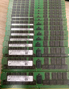 Hynix Micron Sam Sung 64GB PC4 4DRx4 2Rx4 2Rx8 2133 2400 2666 2933 3200MHzREG ECC Servidor de memoria HMAA8GL7CPR4N M386A8K40BMB-CPBDQ - Product Image 3