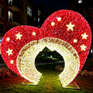 Luces de Corazón Rojo que Añaden un Toque Romántico y Atrevido a Plazas Urbanas, Entradas de Hoteles y Espacios para Eventos Invernales - Product Image 1