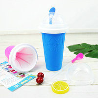 OKOLAY Gobelet de milk-shake maison surgelé en silicone pour crème glacée et smoothie avec paille
