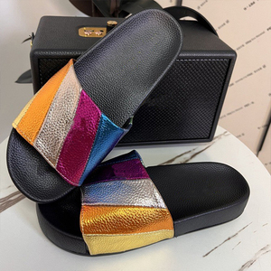 <span class=keywords><strong>Chaussures</strong></span> pour femmes à rayures colorées tendance, Nouveauté de luxe, Chaussons plats épais et Sandales à bride unique de haute qualité, Essentiels pour la maison, En promotion - Product Image 2