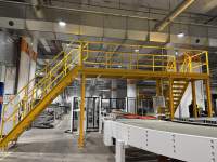 Plateformes d'escalade industrielles Vichnet de haute qualité avec échelles à traverses portées par des supports