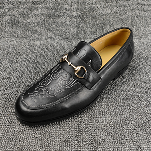 Mocasines de Cuero Casuales con Hermosas Grabas, Nueva Moda 2026, Mocasines de Cuero Cómodos y Sencillos para Hombre, Buenas Reseñas - Product Image 2