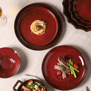 Grande Vente Vaisselle <span class=keywords><strong>de</strong></span> Luxe Nordique en Céramique Rouge Service <span class=keywords><strong>de</strong></span> Table en <span class=keywords><strong>Porcelaine</strong></span> Kits Céramique Cuite au Four Style Vintage pour <span class=keywords><strong>la</strong></span> Maison - Product Image 3