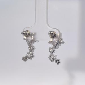 ต่างหูเพชรทรงดาวชุบทองเหลืองสำหรับผู้หญิง ดีไซน์คลาสสิก สวยสง่า จากเทียนหยู เจ็มส์ - Product Image 3