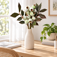 Cabang Buah Eucalyptus Buatan 32cm dengan Biji dan Buah Beri, Dihiasi Salju Buatan untuk Dekorasi Rumah dan Rangkaian Bunga Pernikahan