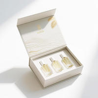 Boîte magnétique personnalisée et boîte en papier PR de luxe blanc ivoire haut de gamme et emballage de boîte cadeau sophistiqué pour parfum