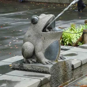 Decoração moderna de jardim, pedra amfibiosa animal cinza sapo estátua de mármore fonte de água