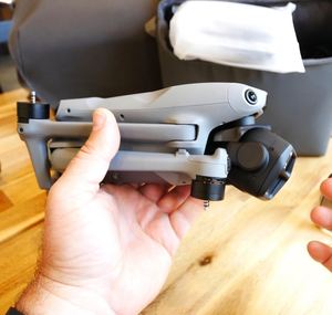 Drone DJI Air 3S Fly More Combo (DJI RC 2) 3D d'occasion pour la photographie et la vidéographie professionnelles - Product Image 3