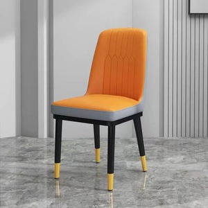 <span class=keywords><strong>Chaise</strong></span> de <span class=keywords><strong>salle</strong></span> à <span class=keywords><strong>manger</strong></span> en cuir synthétique PU au design moderne avec cadre en métal, écologique, durable, dossier adapté aux cuisines domestiques - Product Image 6
