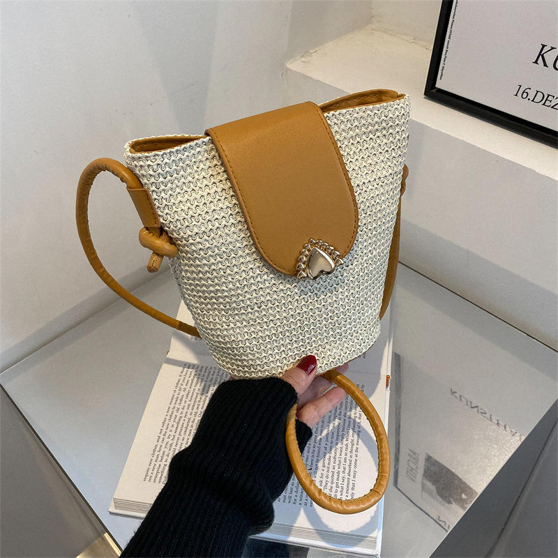 น้ำตาล + ขาว