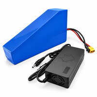 Batterie de Vélo Électrique en Gros 48V 20Ah 52V 30Ah 72V 28Ah, Pack de Batteries au Lithium Triangulaire avec Chargeur pour Vélo Électrique 2000W OEM