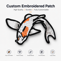 Patchs brodés personnalisés thermocollants OEM/ODM en sergé, motifs poissons mignons pour vêtements, chapeaux et sacs