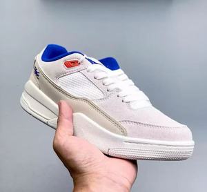 Chaussures de sport et de basketball basses en cuir, tendance luxe, rehaussantes, pour hommes, femmes et couples, décontractées et polyvalentes, couleur unie - Product Image 4