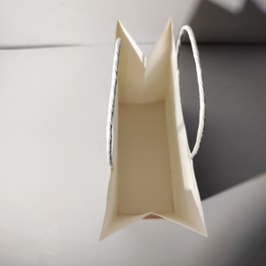 Nhu Cầu cao sang trọng cao cấp in Túi giấy Kraft cho tiệm bánh với logo tùy chỉnh và đáy gia cố cho Bánh Mì Bánh Ngọt - Product Image 2