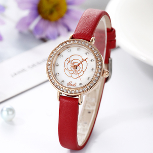 Montre-bracelet pour femme avec cadran serti de diamants, bracelet en cuir rond, tendance et moderne - Product Image 2