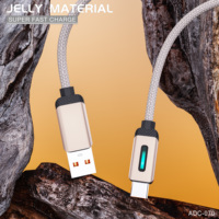 Kabel Data Pengisian Cepat Tipe-C USB Mikro Tembaga Murni Bercahaya Warna-warni Lampu LED 66W Berkualitas Tinggi untuk iPhone